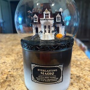 Bath & Body Works Everlasting Magic Haunted House Candle Globe